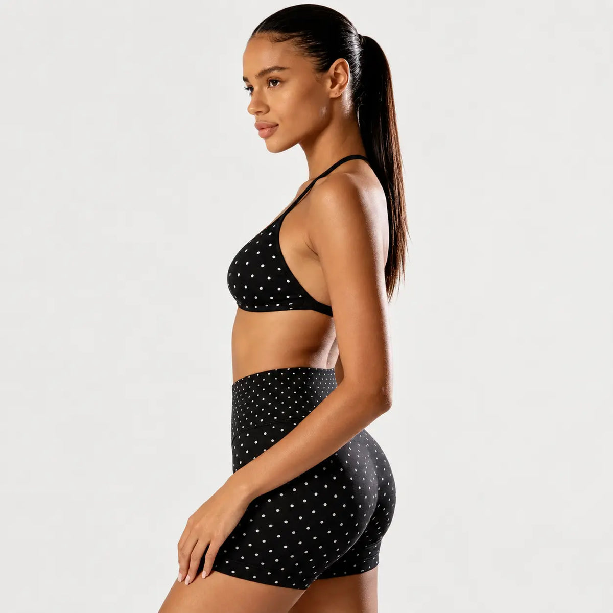 Women'S Seamless Yoga , 2-Piece Gym Shorts & Sports Bra Workout Outfit, High-Waisted Fitness Sportswear, Exercise Activewear for Women Gym Yoga Outfits Activewear Look Stretch Activewear Shorts Fitness Seamless Design Summer Open Back Sport Bra